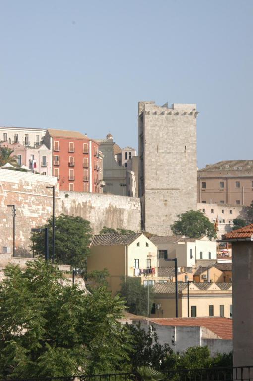 مبيت وإفطار L'Arco كالياري المظهر الخارجي الصورة