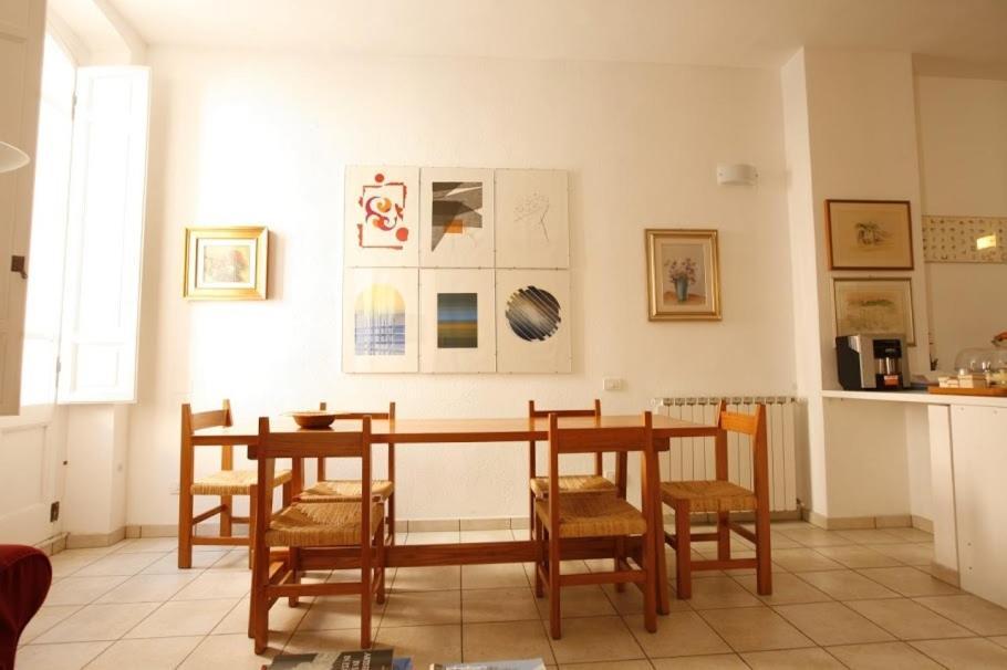 مبيت وإفطار L'Arco كالياري المظهر الخارجي الصورة